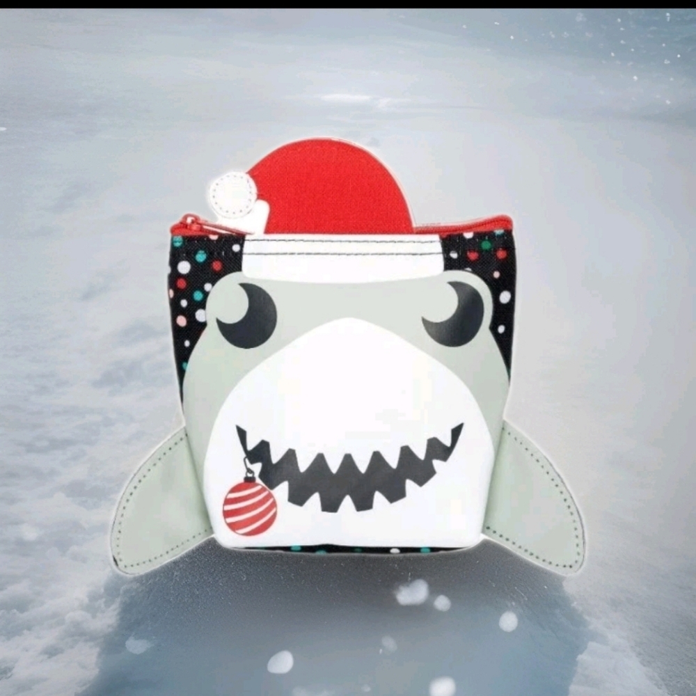 ThirtyOne Cool Zip Snacker. Christmas Shark. Limited Edition NWT